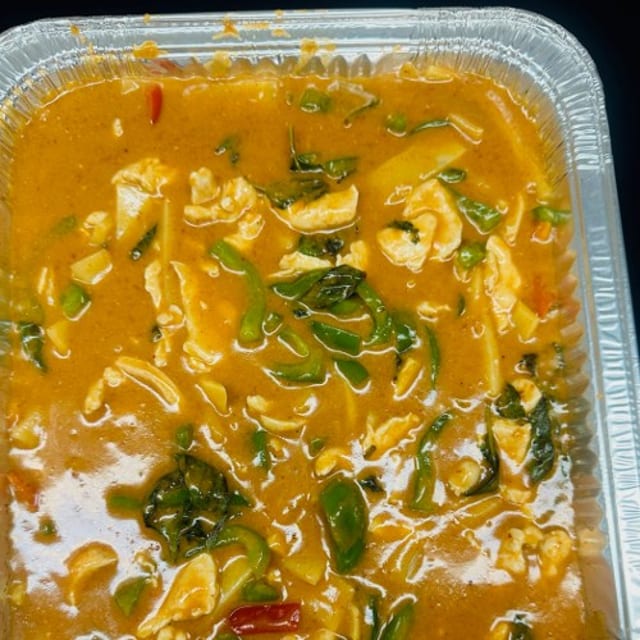 Red Curry Entree (Serves 5).